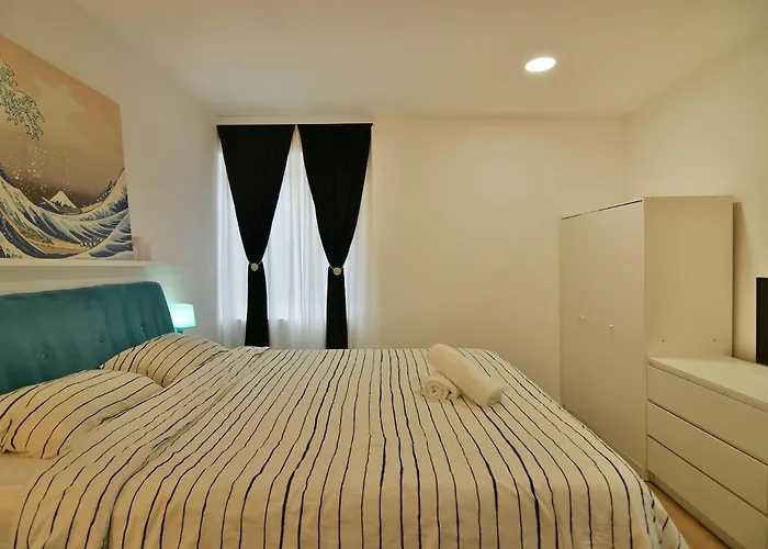 Апартаменты Urban Flat 4 Guests With Ac Варна