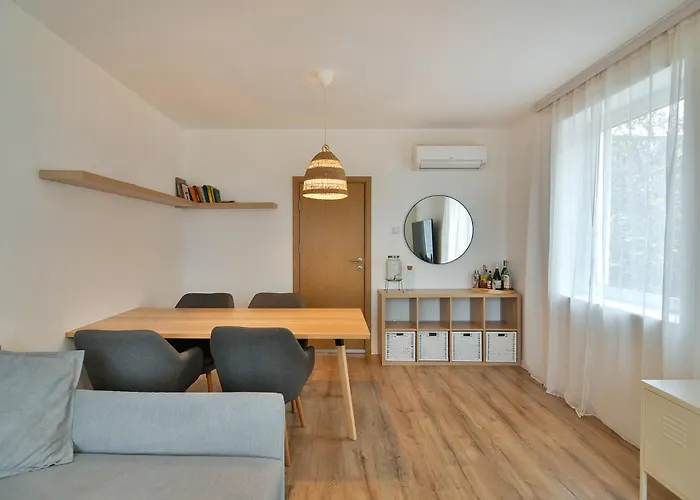 Appartement Urban Flat 4 Guests With Ac Varna