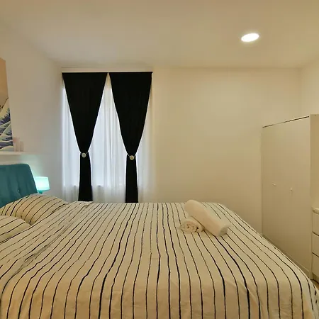 Daire Urban Flat 4 Guests With Ac Varna